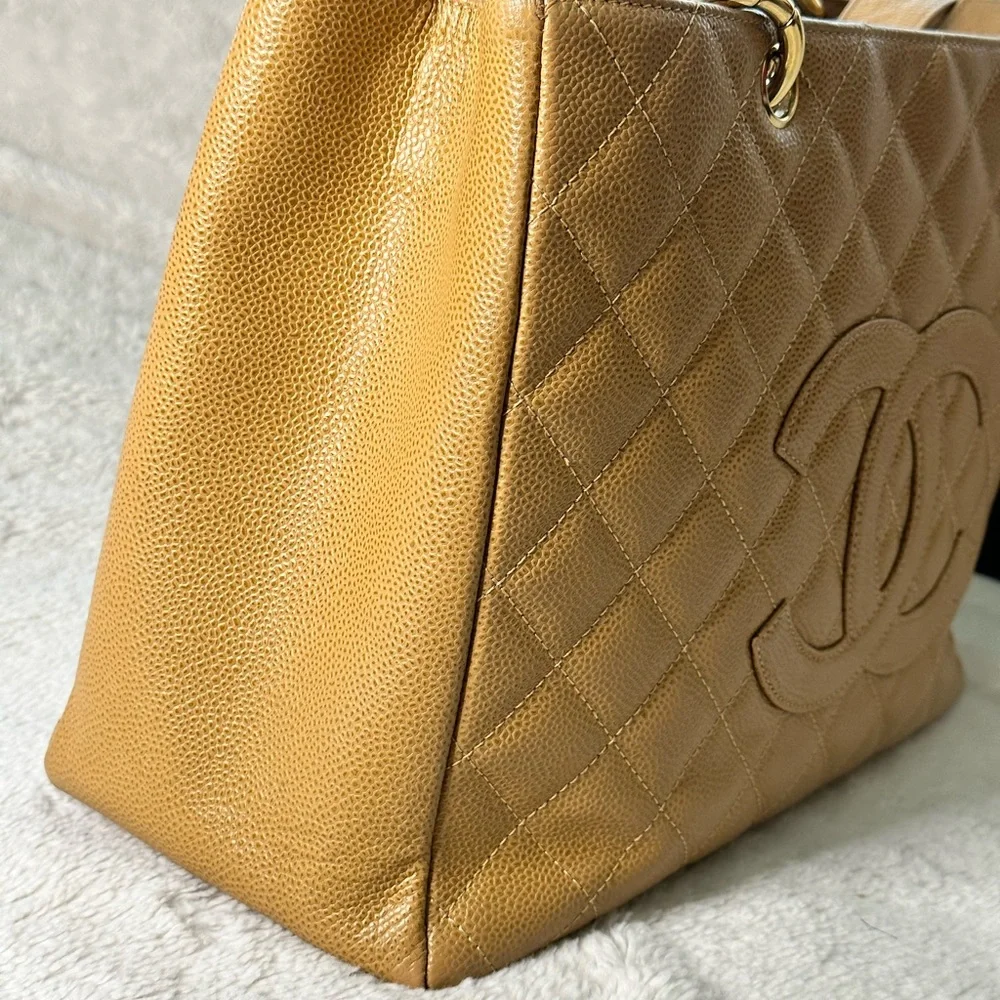 Chanel Caviar GST Pm tote - Picture 3 of 12